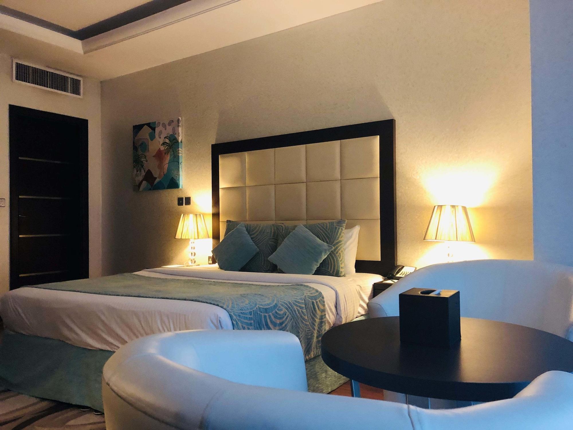 โกคุลัม พาร์ค โฮเต็ล โดฮา Hotel ภายนอก รูปภาพ